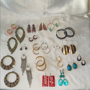 Vintage Lot of 20 Pierced Earrings Multi Size 80s 90s Y2K Designs